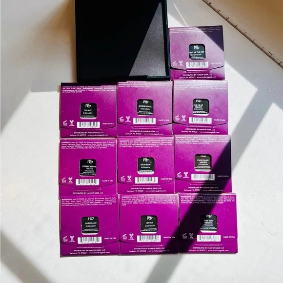 COPY - Makeup Geek Signature Eeyshadows with palette NWT - Picture 4 of 6